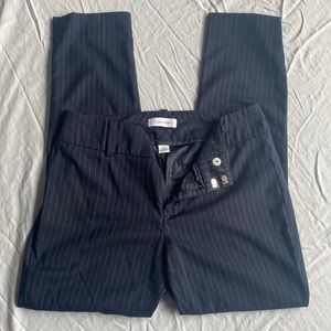 Calvin Klein size 4 ankle cut dress pants.